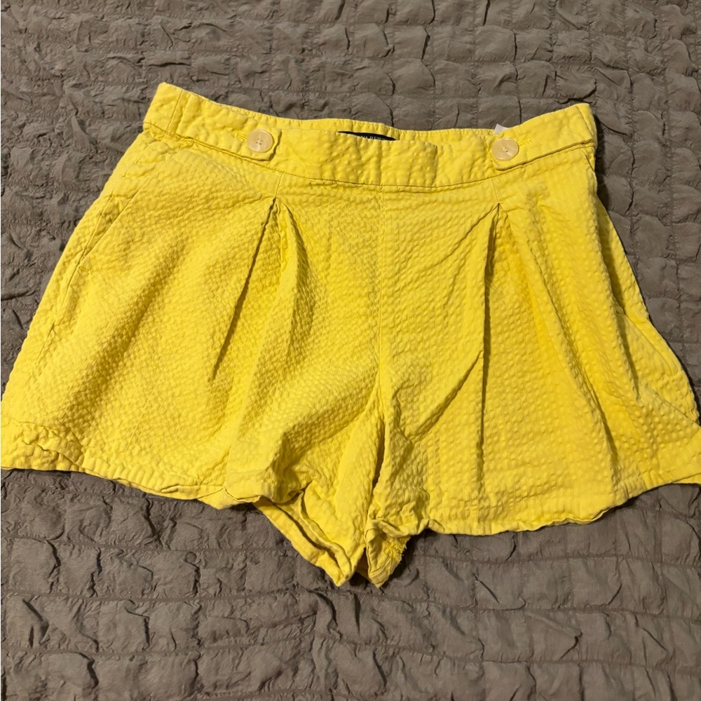 Banana Republic Women’s Yellow 3” Shorts Size 10
